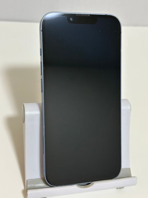 ���Хåƥ꡼80% SIM�ե꡼ iPhone14 128GB �֥롼