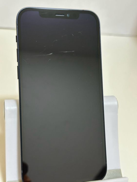 ���Хåƥ꡼90% SIM�ե꡼ iPhone12 64GB �֥�å�