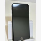 ���Хåƥ꡼84% SIM�ե꡼ iPhoneSE ��2���� 64GB �֥�å�