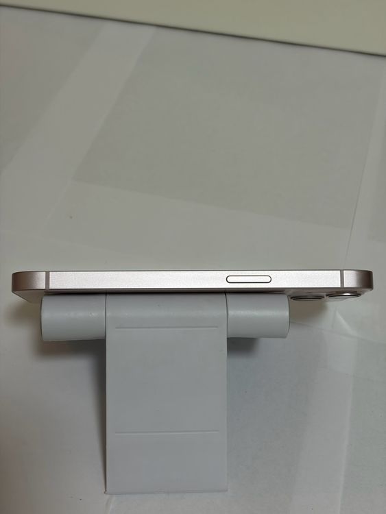 ���Хåƥ꡼85% Ķ���� SIM�ե꡼ iPhone13 128GB �ԥ�