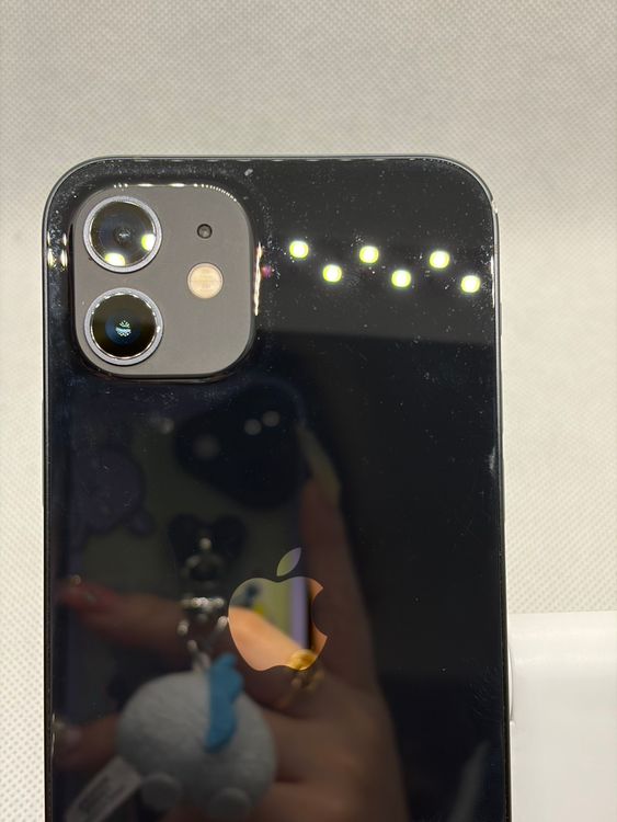 ���ϥԥͥ��ͥå� SIM�ե꡼ iPhone12 64GB �֥�å� �Хåƥ꡼82%