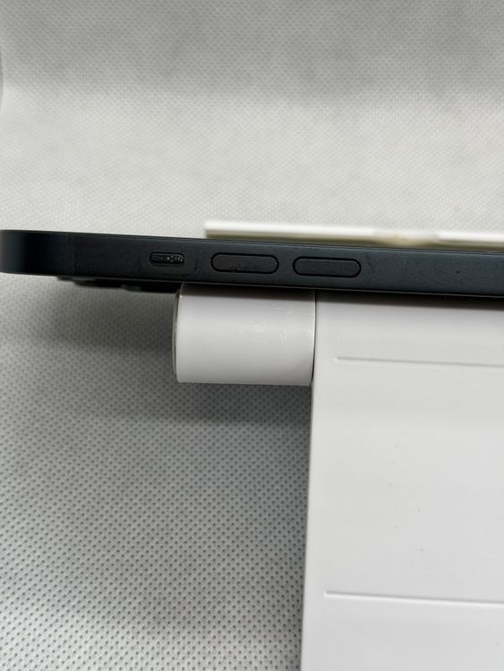 ��SIM�ե꡼ iPhone14 128GB �ߥåɥʥ���