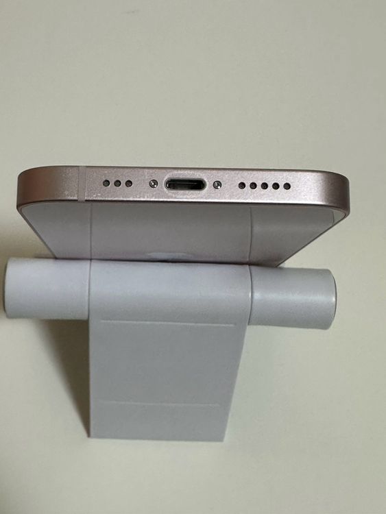 ������ �Хåƥ꡼81% SIM�ե꡼ iPhone13 256GB �ԥ�