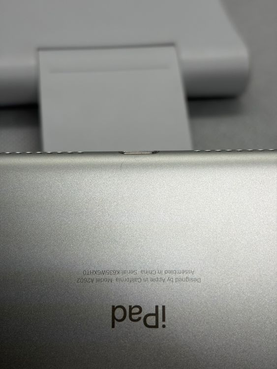 ������ iPad ��9���� 64GB ���졼 Wi-Fi��ǥ�