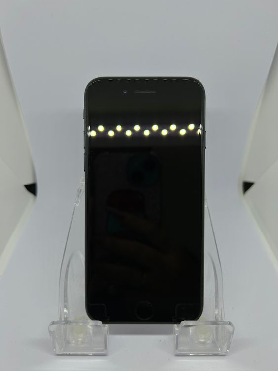 ��SIM�ե꡼ iPhoneSE��3����  64GB �ߥåɥʥ��� �Хåƥ꡼76%