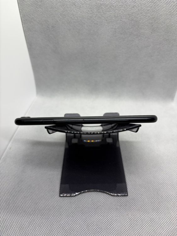 ���ϥԥͥ��ͥå� SIM�ե꡼ iPhoneSE ��2���� 64GB �֥�å�