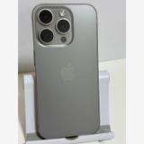 ���Хåƥ꡼82% SIM�ե꡼ iPhone15Pro 256GB �ʥ���������˥���