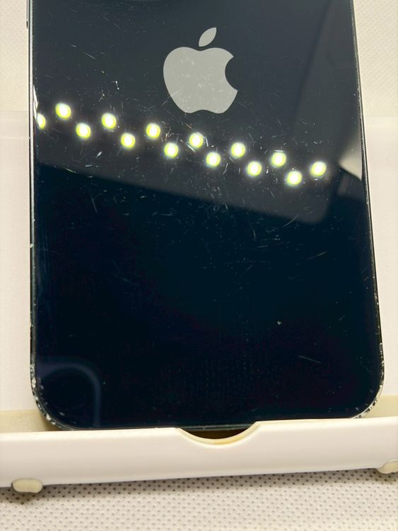 ���Хåƥ꡼86% SIM�ե꡼ iPhone14 128GB �ߥåɥʥ���