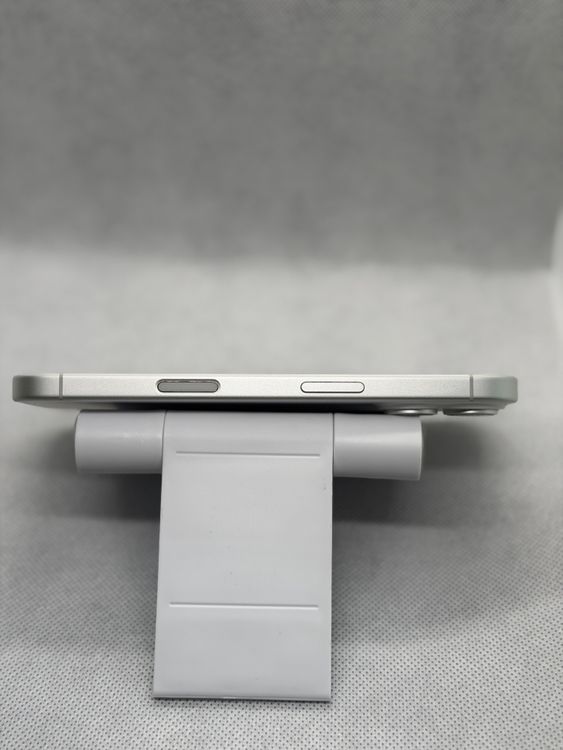 ���Хåƥ꡼100% ����Ʊ�� SIM�ե꡼ iPhone16 128GB �ۥ磻��