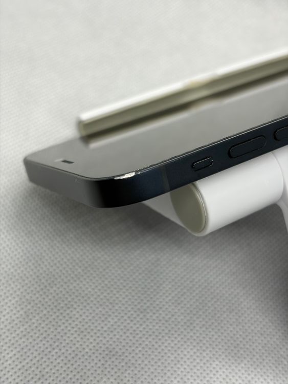 ���Хåƥ꡼88% SIM�ե꡼ iPhone12 128GB �֥�å�