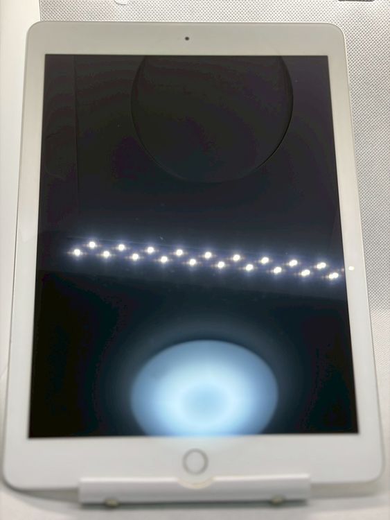 ��iPad ��5���� 128GB ����С� Wi-Fi��ǥ�