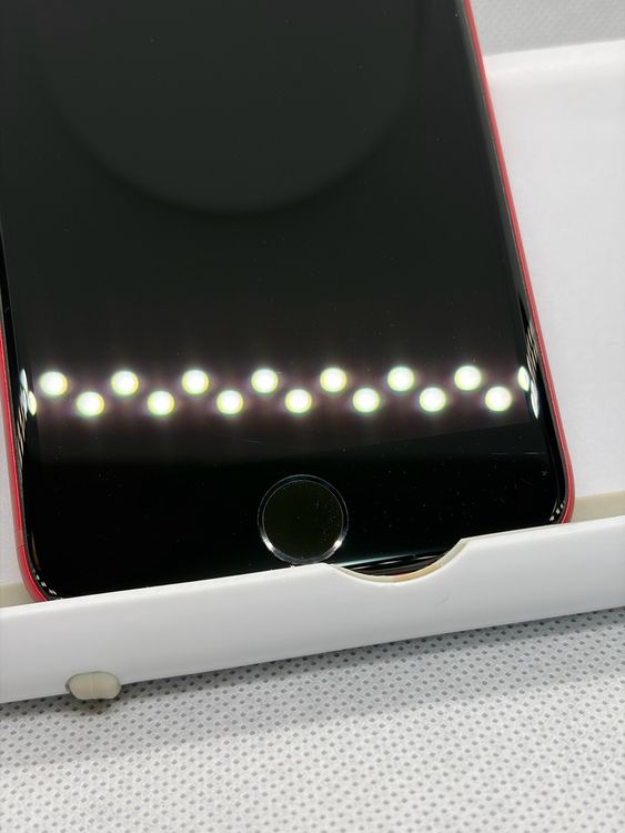 ������ SIM�ե꡼ iPhoneSE ��3���� 128GB ��å�