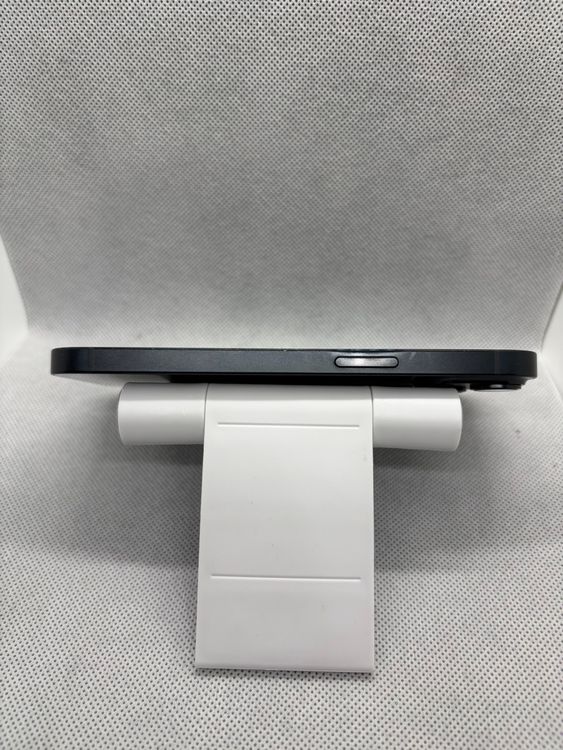 ���ϥԥͥ��ͥå� SIM�ե꡼ iPhone14 128GB �ߥåɥʥ��� �Хåƥ꡼84%