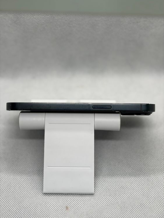 ���ϥԥͥ��ͥå� SIM�ե꡼ iPhone14 128GB �Хåƥ꡼83%