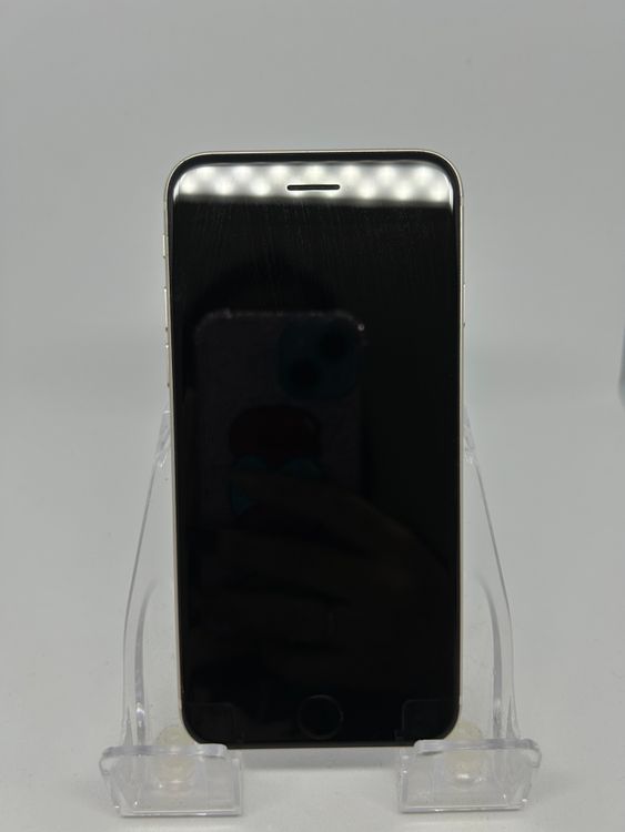 ��SIM�ե꡼ iPhoneSE��3����  64GB �������饤�� �Хåƥ꡼76%