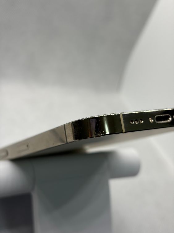 ���Хåƥ꡼86% SIM�ե꡼ iPhone14Pro 256GB �������