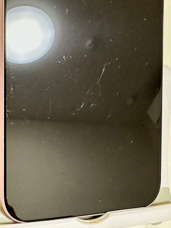 ���Хåƥ꡼88% SIM�ե꡼ iPhone15Plus 128GB �ԥ�