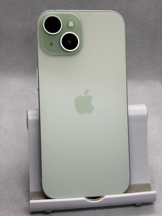 ���Хåƥ꡼88% SIM�ե꡼ iPhone15 128GB ���꡼��