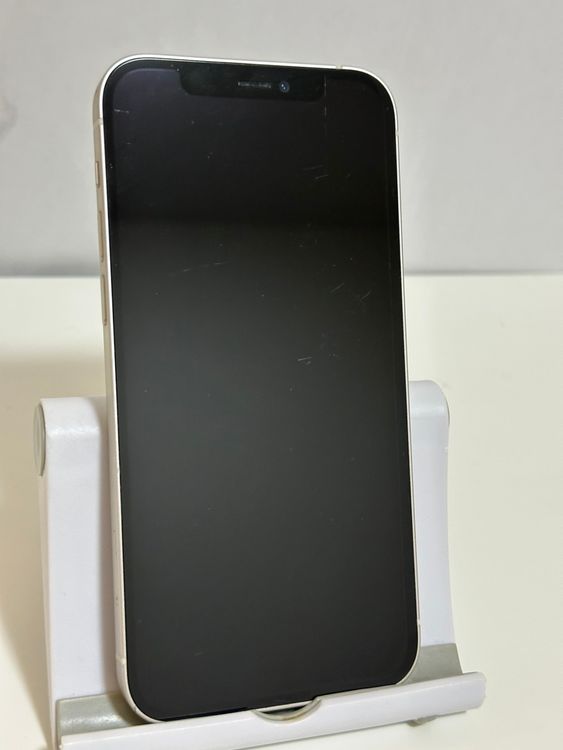 ���Хåƥ꡼82% SIM�ե꡼ iPhone12 128GB �ۥ磻��