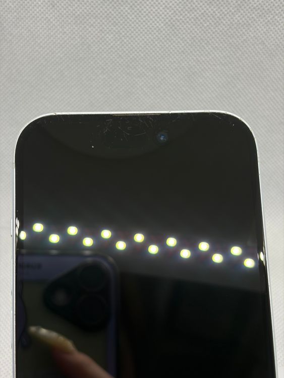 ���Хåƥ꡼88% SIM�ե꡼ iPhone15 256GB �֥롼