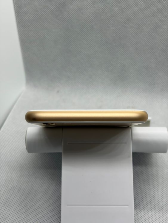 ���Хåƥ꡼82% SIM�ե꡼ iPhone6s 32GB �������