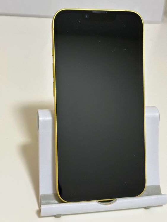 ���Хåƥ꡼84% SIM�ե꡼ iPhone14 128GB ��������