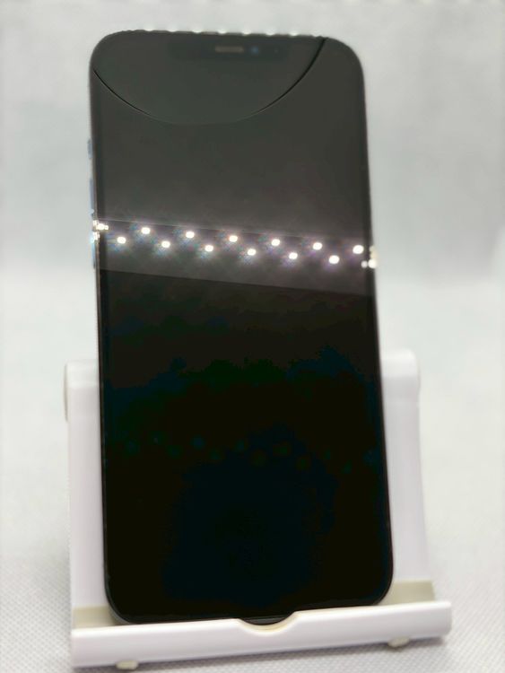 ���Хåƥ꡼83% SIM�ե꡼ iPhone12ProMax