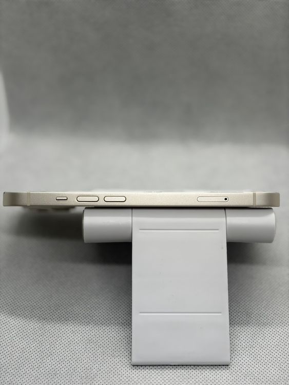 ���Хåƥ꡼80% SIM�ե꡼ iPhone13 128GB �������饤��