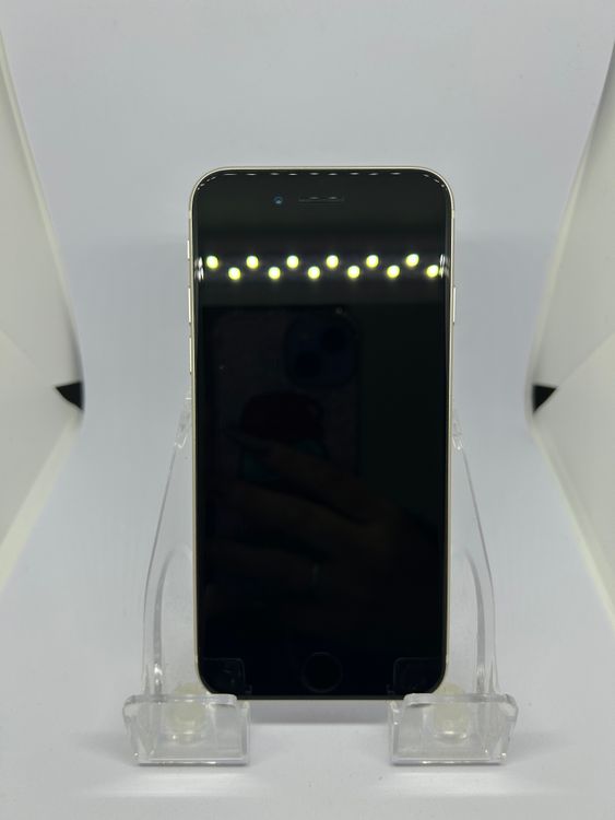 ��SIM�ե꡼ iPhoneSE��3����  64GB �������饤�� �Хåƥ꡼67%