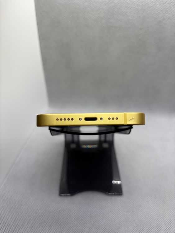 ���ϥԥͥ��ͥå� SIM�ե꡼ iPhone14 128GB �������� �Хåƥ꡼86%