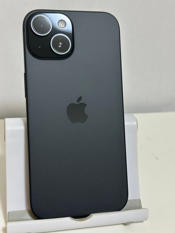 ���Хåƥ꡼88% SIM�ե꡼ iPhone15 128GB �֥�å�
