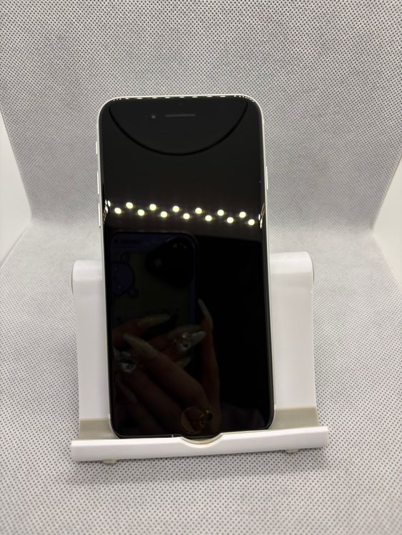 ���ϥԥͥ��ͥå� SIM�ե꡼ iPhoneSE ��2���� 64GB �ۥ磻�� �Хåƥ꡼100%