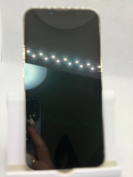 ���Хåƥ꡼84% SIM�ե꡼ iPhone13Pro 256GB ����С�