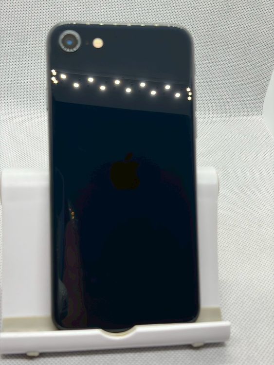���Хåƥ꡼93% SIM�ե꡼ iPhoneSE ��3���� 64GB �ߥåɥʥ���