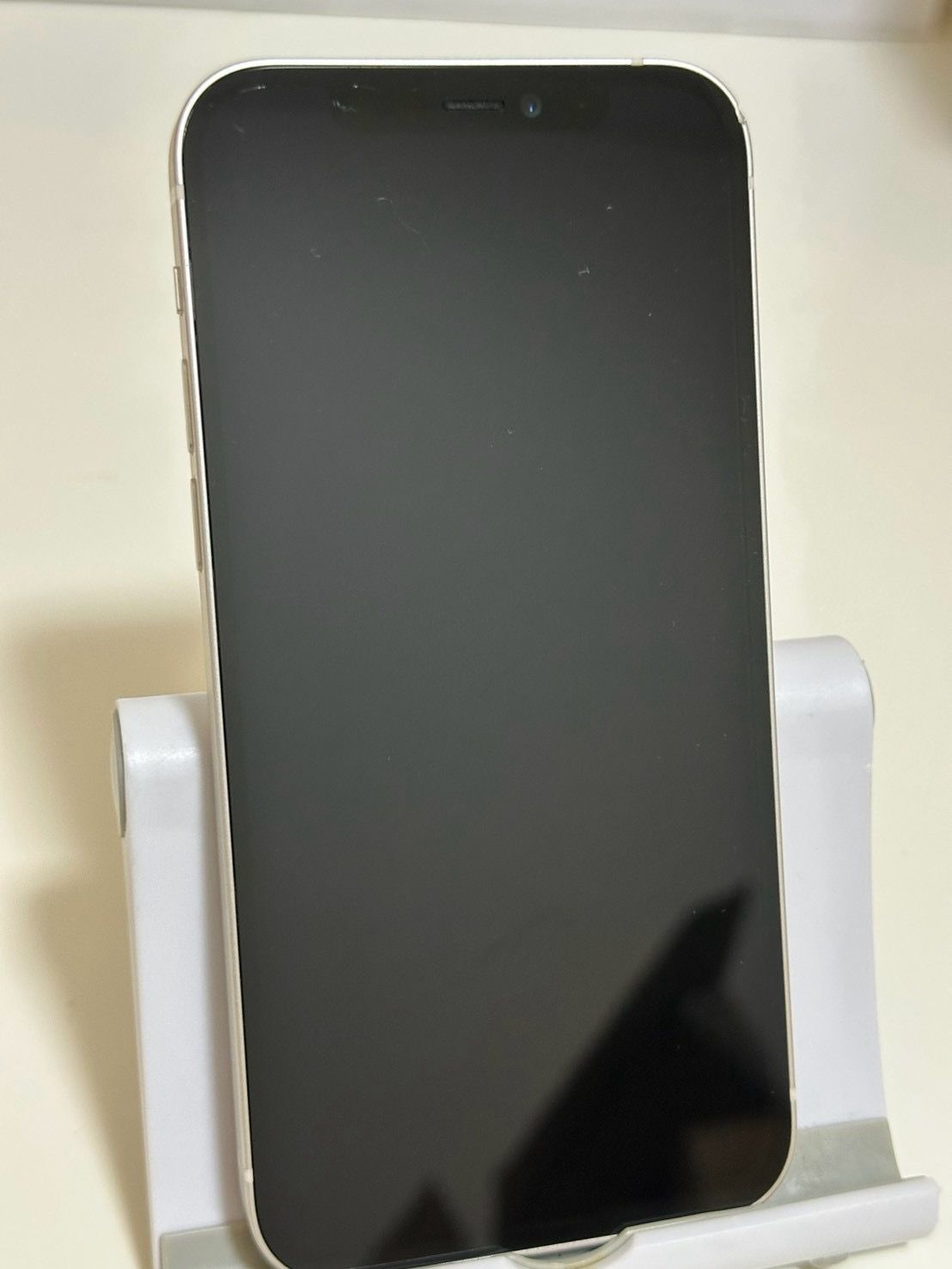 ムスビー｜○バッテリー99% SIMフリー iPhone12 64GB ホワイト