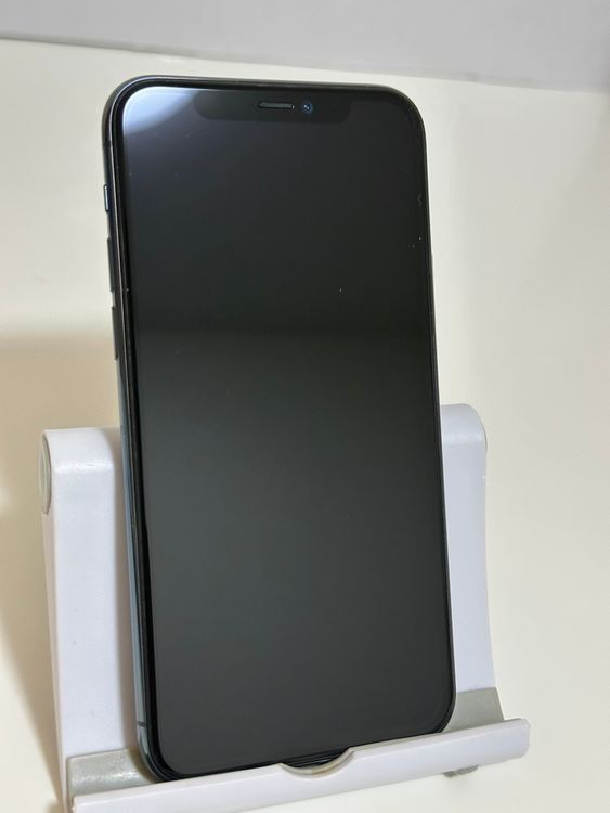 ���Хåƥ꡼81% SIM�ե꡼ iPhone11Pro 64GB �ߥåɥʥ��ȥ��꡼��