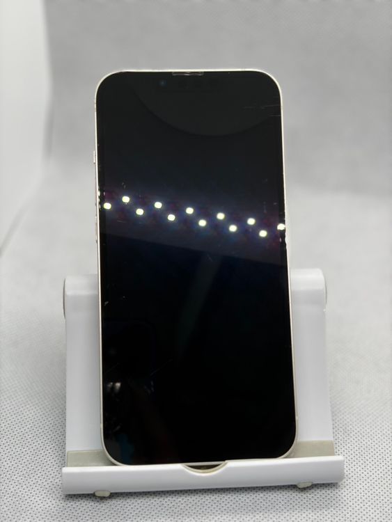 ���Хåƥ꡼81% SIM�ե꡼ iPhone13 128GB �������饤��