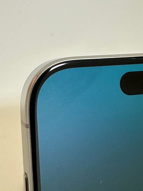 ���Хåƥ꡼92% SIM�ե꡼ iPhone15Pro 128GB �ۥ磻�ȥ����˥���
