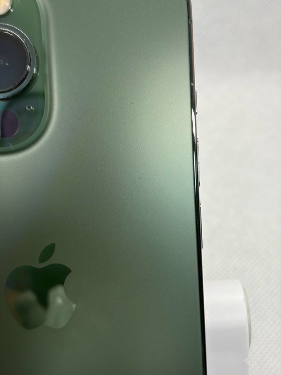 ���Хåƥ꡼84% SIM�ե꡼ iPhone13Pro 256GB ���꡼��