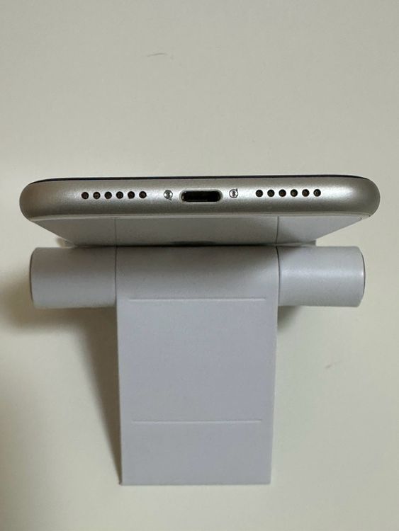 ��SIM�ե꡼ iPhone11 64GB �ۥ磻��