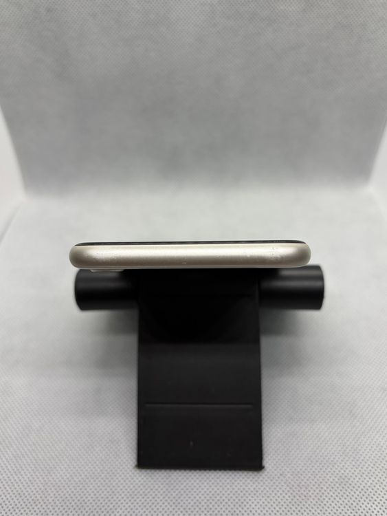 ���ϥԥͥ��ͥå� SIM�ե꡼ iPhoneSE ��3���� 64GB �������饤��