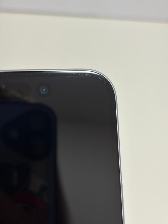 ���Хåƥ꡼85% SIM�ե꡼ iPhone15 128GB �֥롼