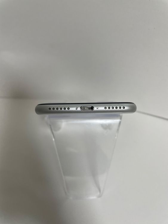 ϥԥͥͥå SIMե꡼ iPhoneSE裲  64GB ۥ磻 Хåƥ꡼84%