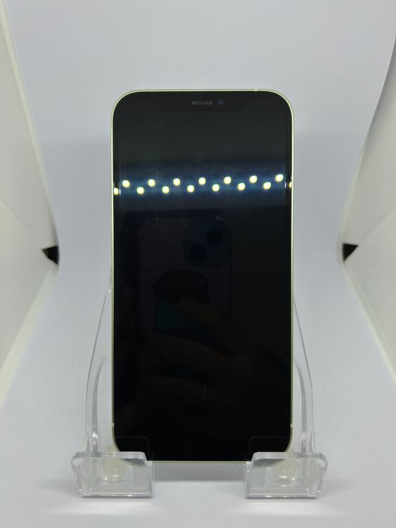 ��SIM�ե꡼ iPhone12  128GB ���꡼�� �Хåƥ꡼74%