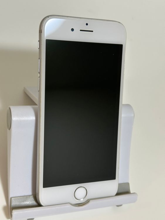��iPhone6 64GB ����С� docomo