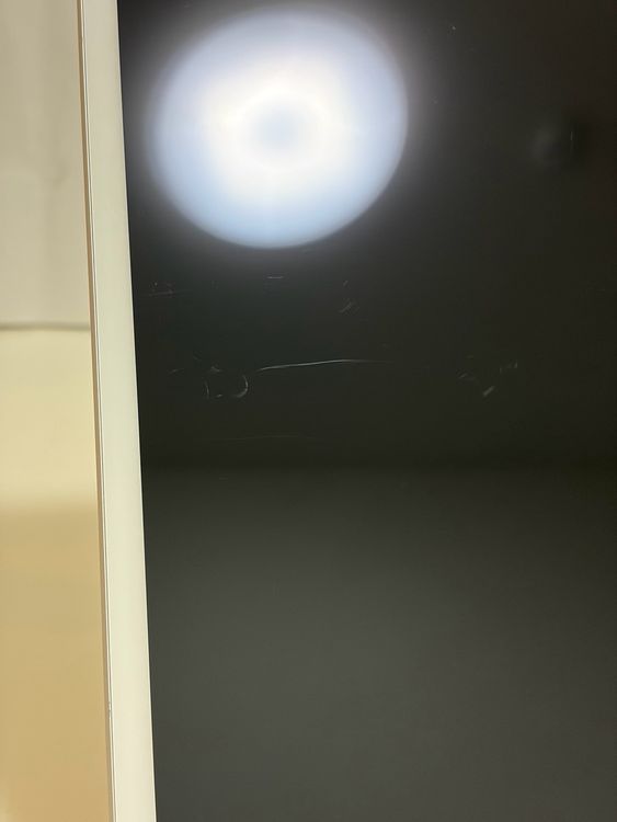 ���Хåƥ꡼97% SIM�ե꡼ iPad ��7���� 32GB ����С�
