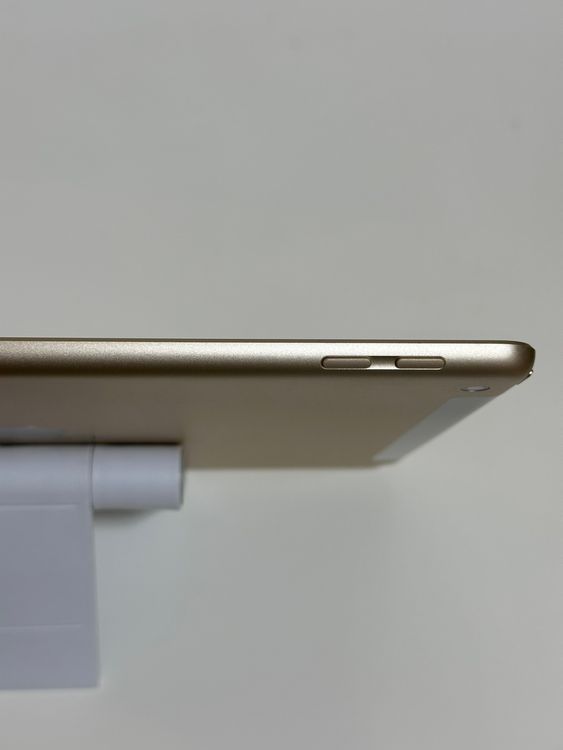 ��SIM�ե꡼ iPad ��5���� 32GB �������