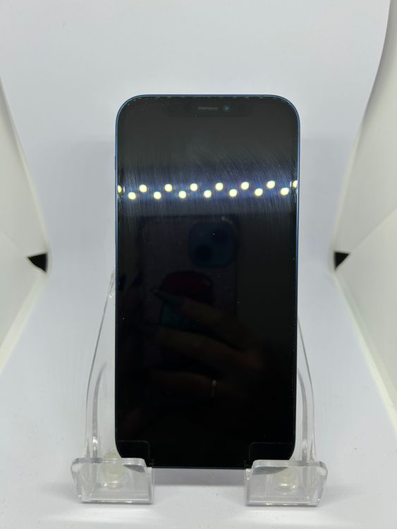 ��SIM�ե꡼ iPhone12  128GB �֥롼 �Хåƥ꡼77%