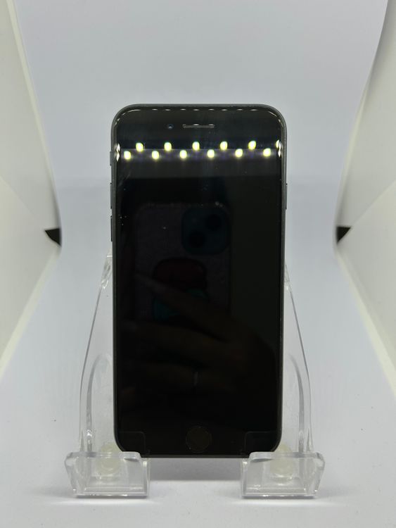 ��SIM�ե꡼ iPhoneSE��3����  256GB �ߥåɥʥ���