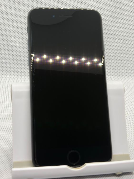 ���Хåƥ꡼89% SIM�ե꡼ iPhoneSE ��3���� 64GB �ߥåɥʥ���